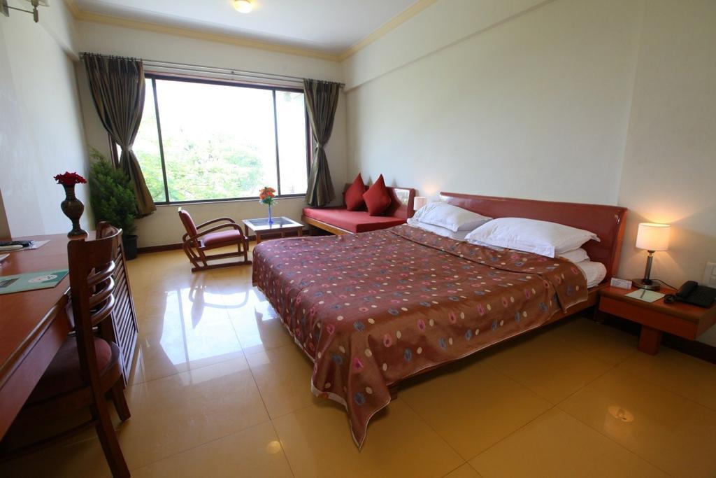 Shilpi Hill Resort Saputara Zimmer foto