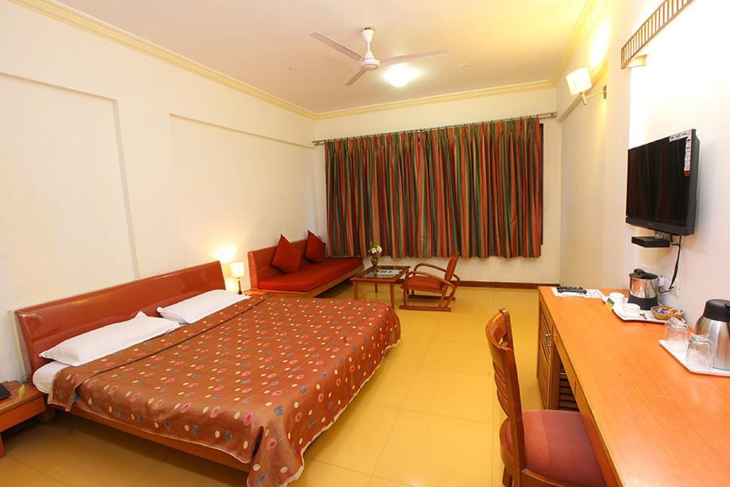 Shilpi Hill Resort Saputara Zimmer foto